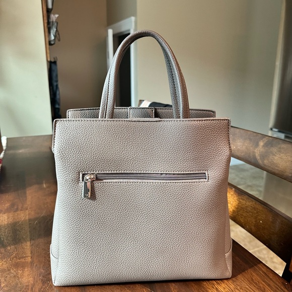 Faux leather handbag - Picture 3 of 3